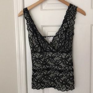 Lace sleeveless top